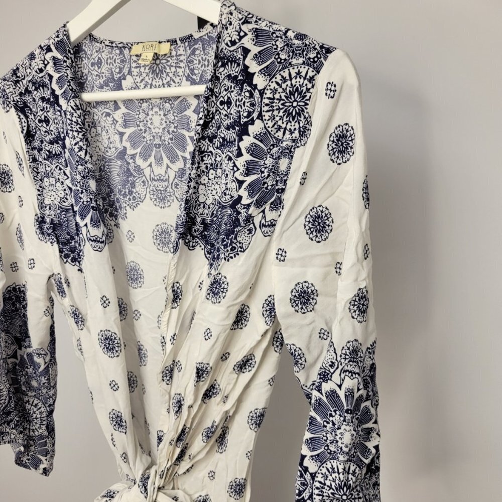Kori  Robe - Picture 2 of 5